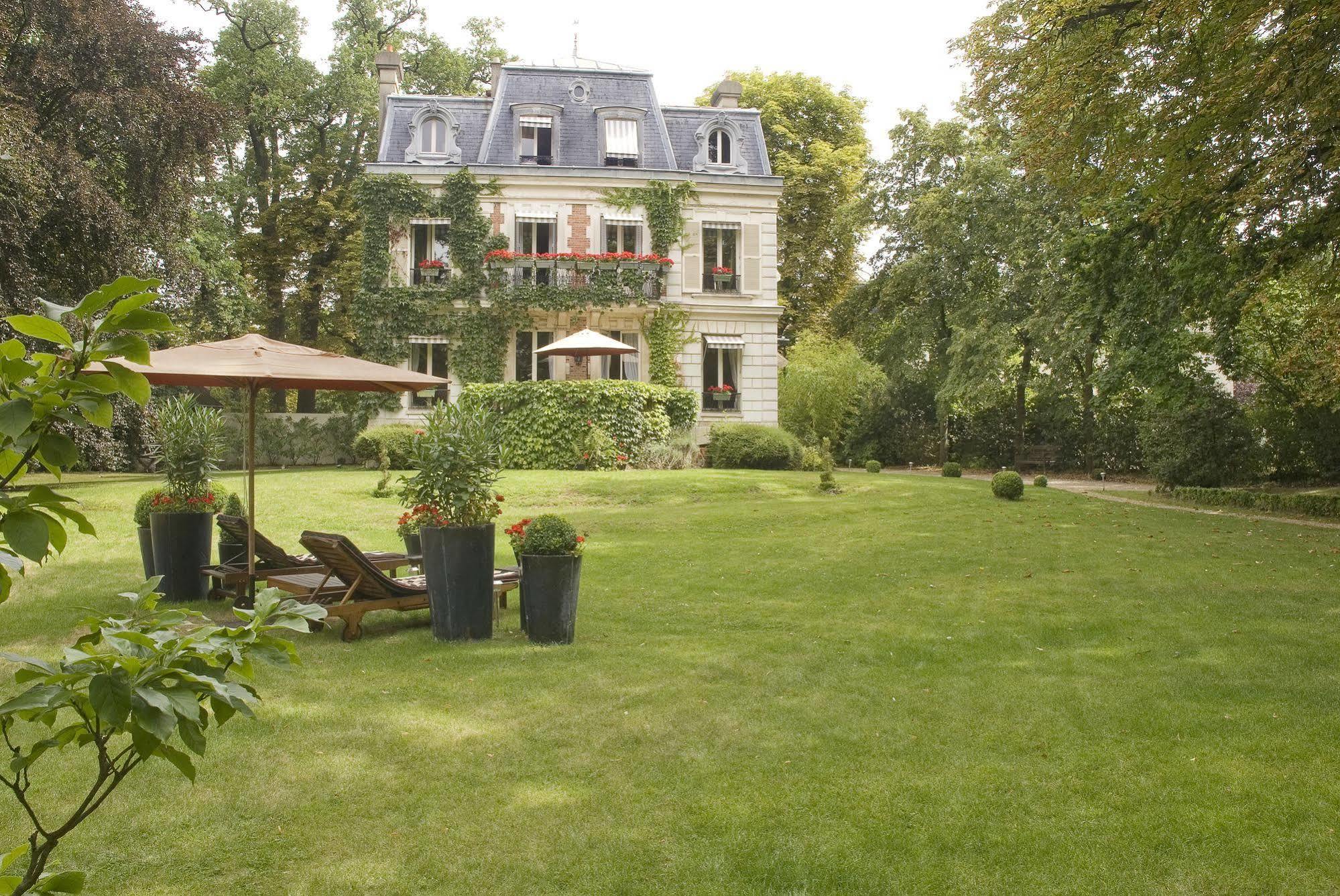 Villa Carioca Maisons-Laffitte Exterior photo